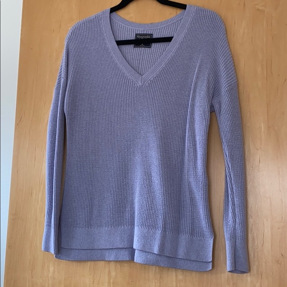 Abercrombie Lavender Sweater - Picture 1 of 2